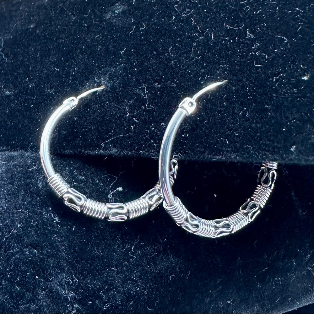 BA SUARTI Bali Sterling Silver Filigree 3 Bangle Bracelets & Hoop Earrings Set - Picture 8 of 16